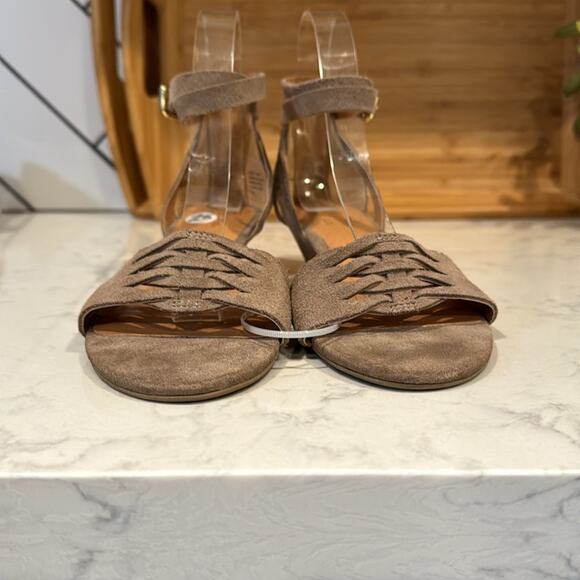 Seychelles Sincere mini Wedge Sandal Taupe suede bohemian chic classic size 7.5 - Picture 3 of 11